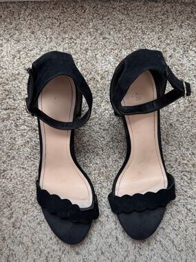 H&M Black Ankle-Strap Scalloped Block Heel